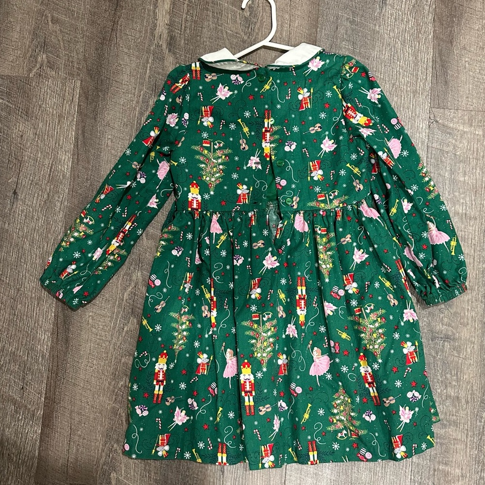 Bonnie Jean Green Dress with White Accents - Picture 2 of 3